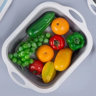 3 u 1 posuda - daska, činija, cediljka